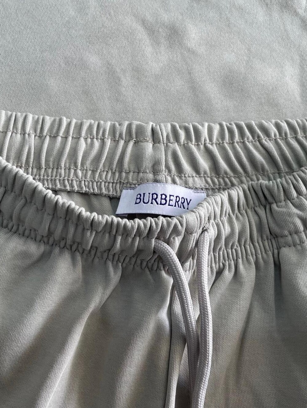 Burberry Men's Grey Designer Shirt & Shorts Set- Size 2XL - Picture 5 of 8